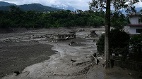 西藏泥石流致3死265失聯家屬：妻子和項目部約60人失聯(圖)