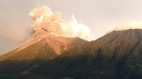 危地马拉富埃戈火山喷发多个社区紧急撤离(图)
