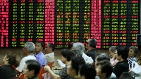 川习会后A股跌至一年新低分析认为受两项消息冲击(图)