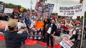 “共产党下台习近平下台”习访美抗议声此起彼伏(图)