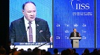 中共代表演讲中递纸条菲防长当场怒斥(图)